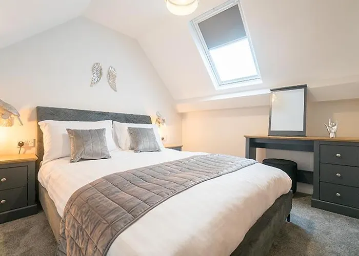 The Queens Arms Apartments